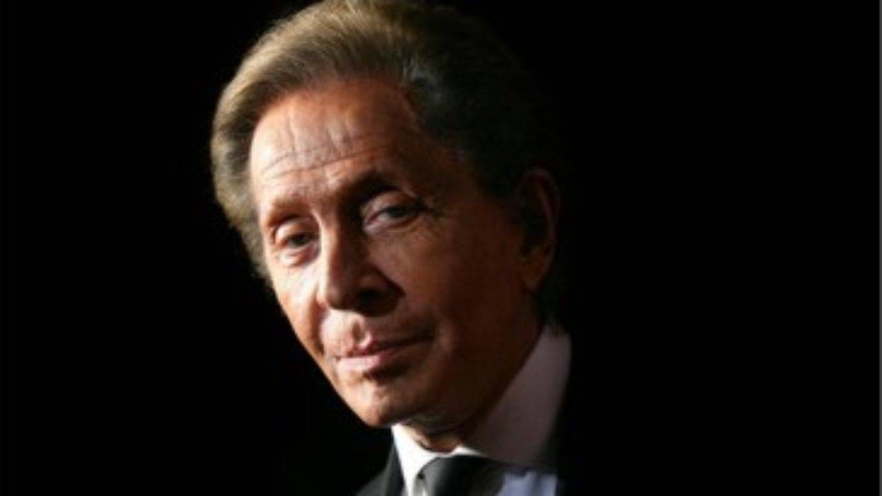 Valentino, chi è il grande stilista nato a Voghera: età, vita, carriera