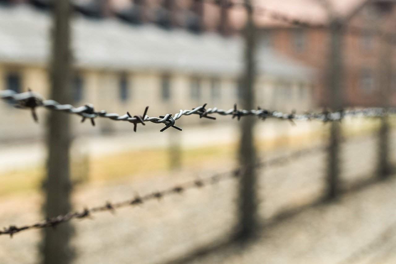 Significato e differenze Shoah Olocausto