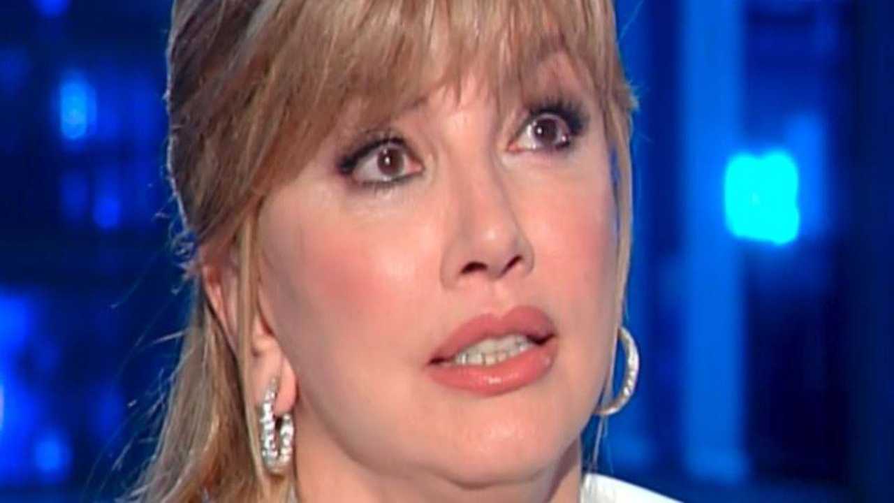 milly carlucci il Cantante Mascherato