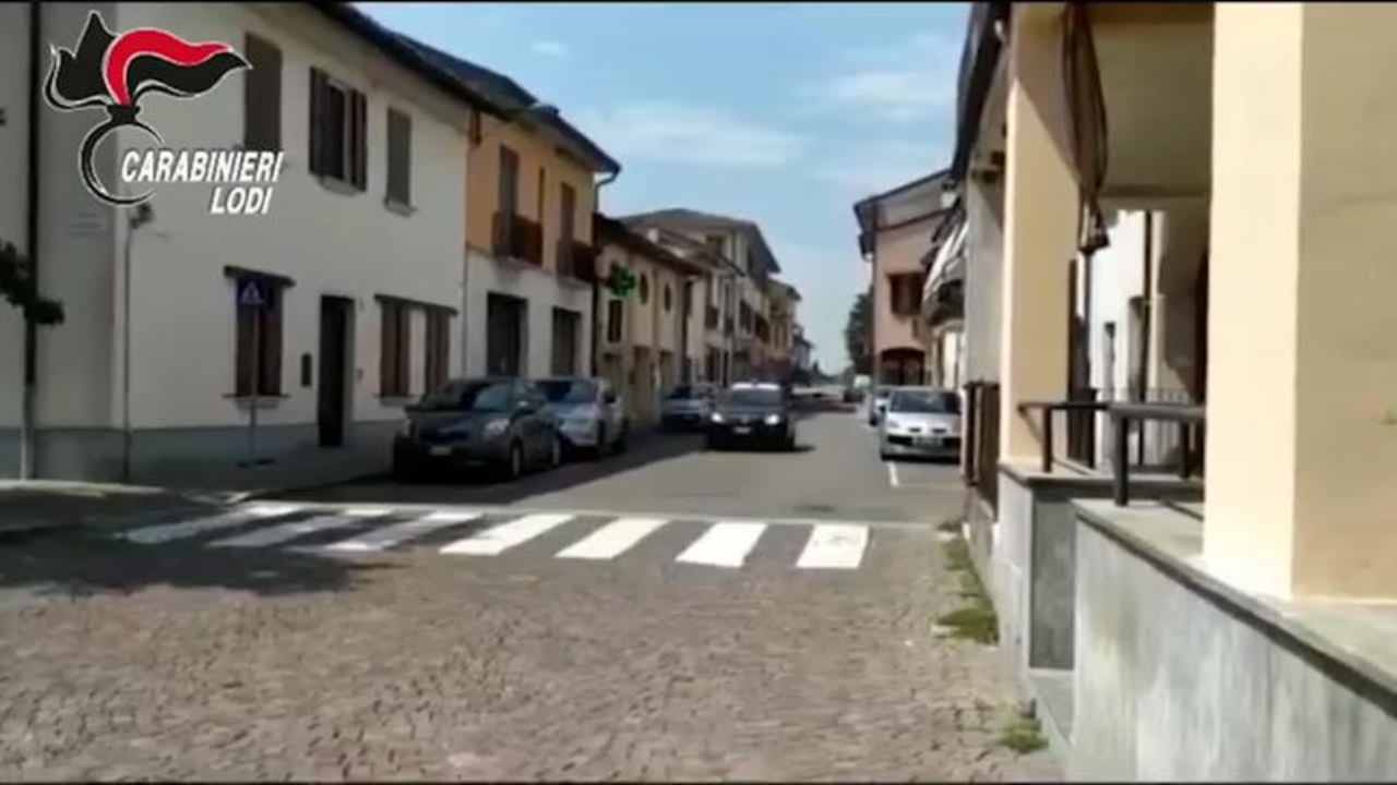 donna uccisa carabinieri Lodi