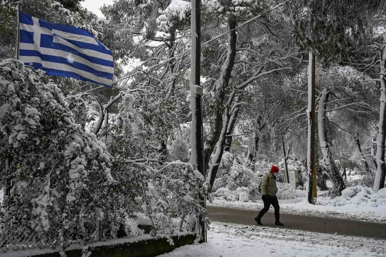 neve grecia atene