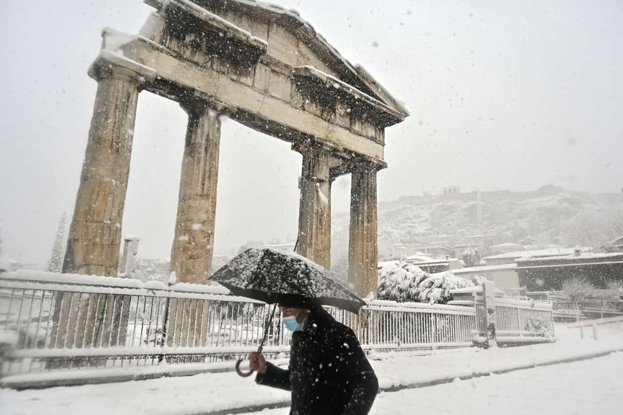 neve grecia atene