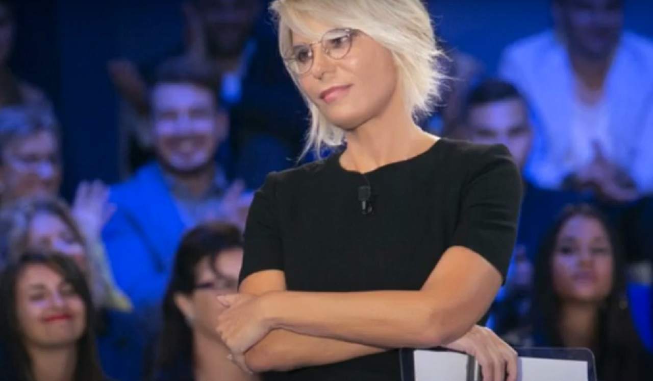 Maria De Filippi C è Posta Per Te 2022