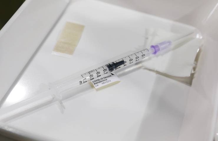 Vaccino Astrazeneca sospeso in Danimarca