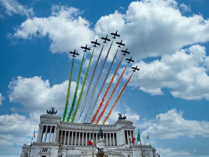 Il 25 aprile si festeggia con lo spettacolo delle Frecce Tricolori 25-aprile