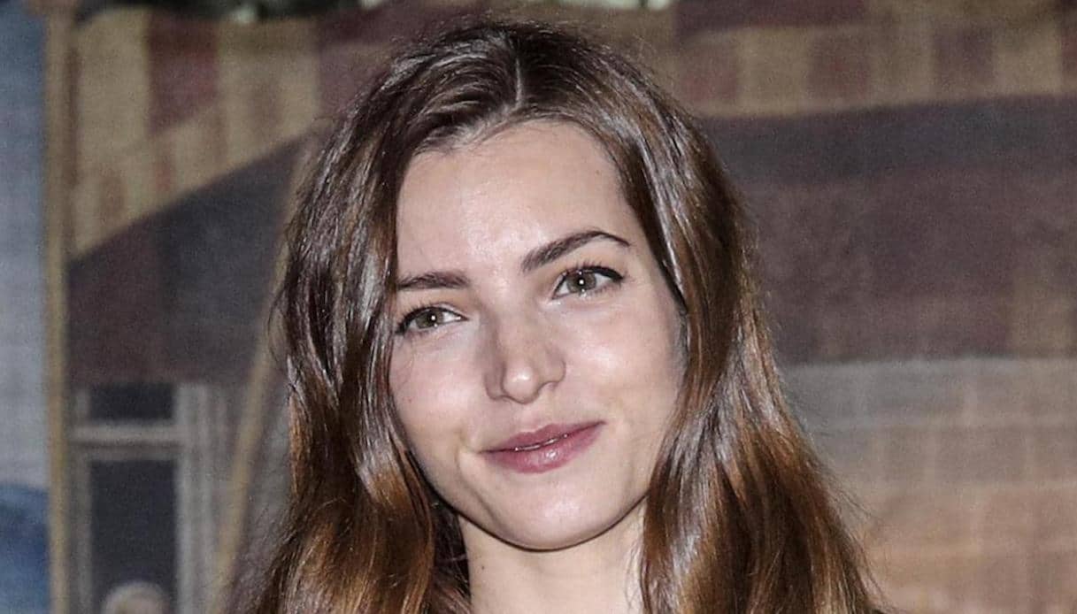 Attrice Di Un Passo Dal Cielo 6