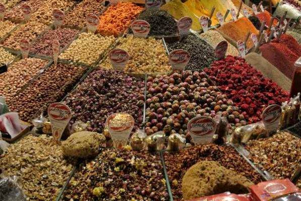 Gran Bazar, bancarella di spezie (pixabay) cose non fare istanbul