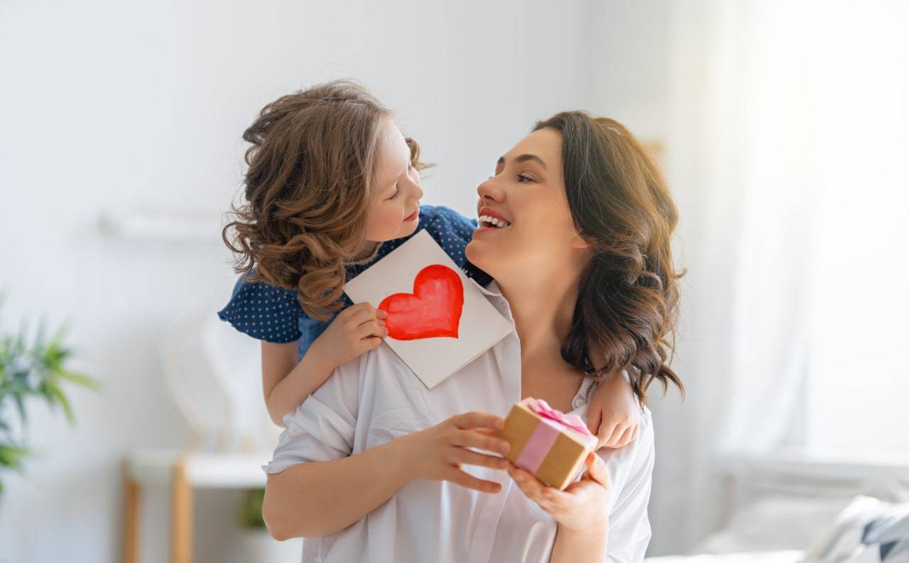 Regalo Festa della Mamma 2021: le idee economiche su Amazon e non regalo festa della mamma