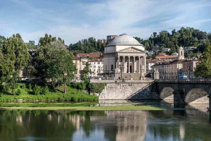 Una delle cose da vedere a Torino: la Chiesa di Gran Madre di Dio Chiesa di Gran Madre di Dio a Torino