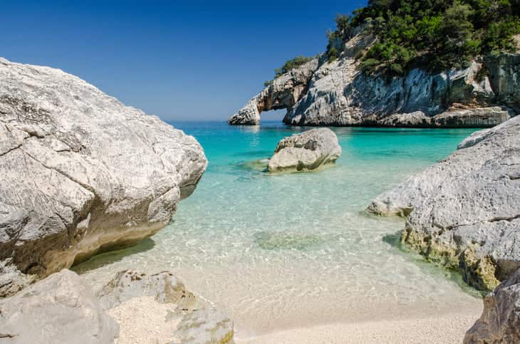 Dove si trova Cala Golortize il mare più bello d'Italia Cala Goloritzé