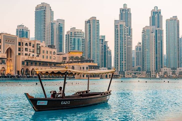Dubai, una delle località dove gli stranieri pagando parecchio possono farsi il vaccino da gennaio 2021 dubai