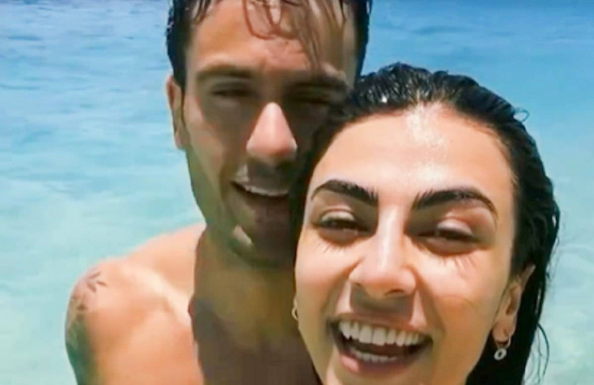 Giulia Salemi e Pierpaolo Pretelli in vacanza