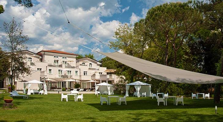 Il buen retiro di Gigi Buffon in Versilia, il suo hotel Hotel Stella della Versilia di Gigi Buffon vicino Forte dei Marmi