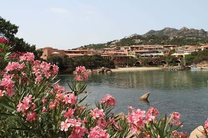 Porto Cervo, in Sardegna: quanto costa una settimana di vacanza Porto Cervo