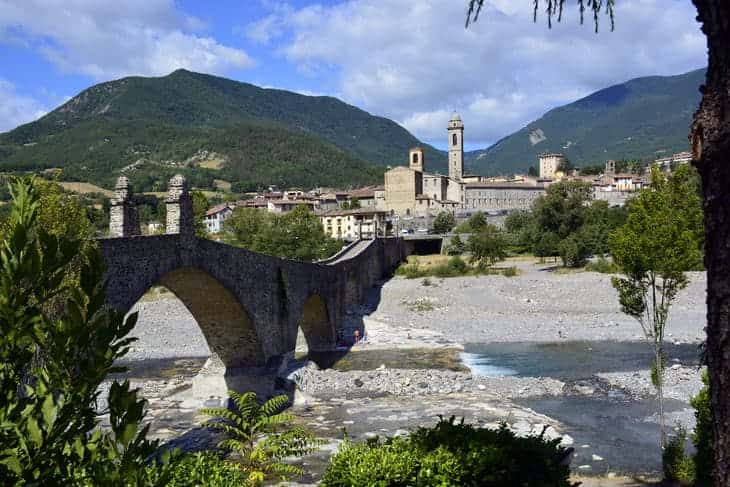 La Val Trebbia vicino Milano un luogo bellissimo da vedere bobbio trebbia