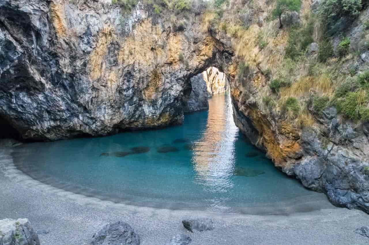 spiaggia-arcomagno