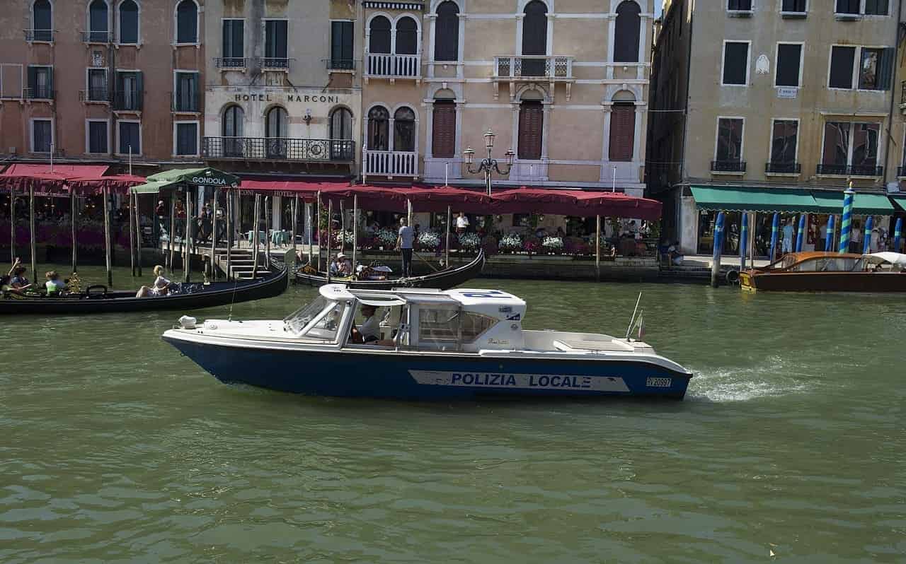 hotel bauer caduto turista venezia