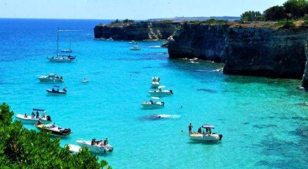 Davide Donadei e Chiara in vacanza in Salento