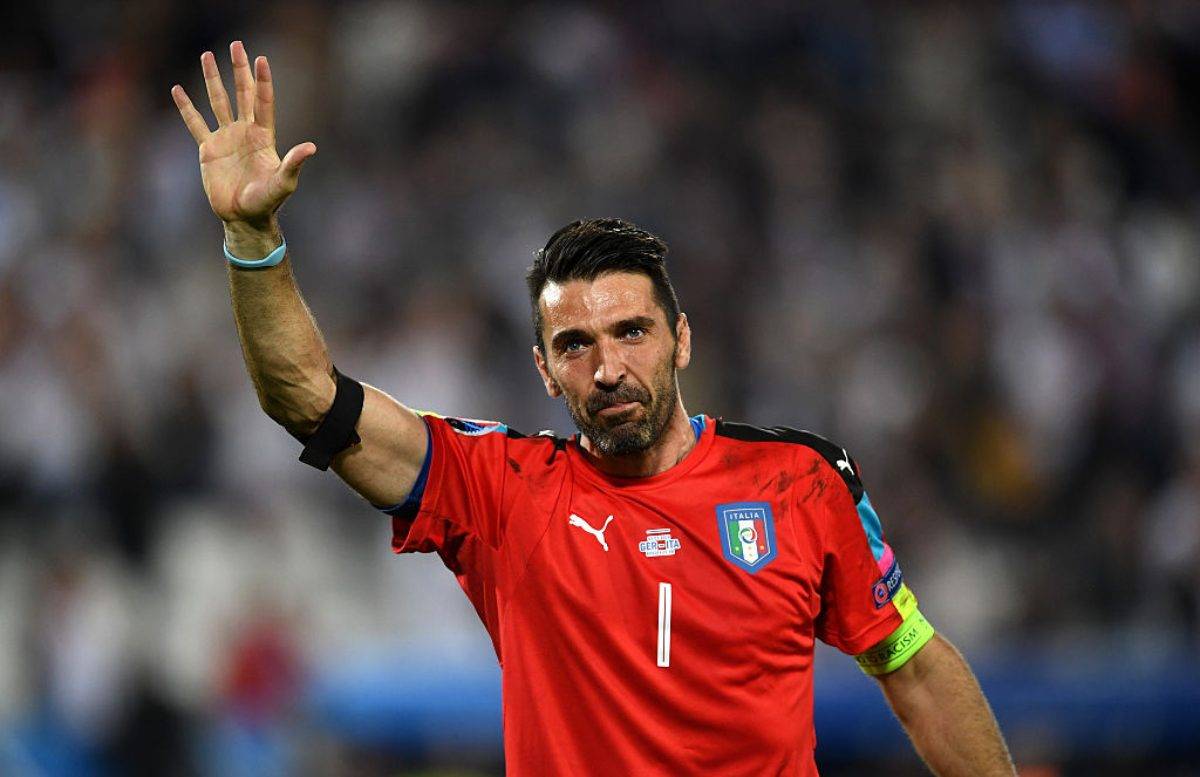 Gigi Buffon torna a giocare al Parma