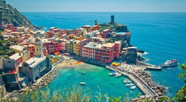 Luca location Cinque Terre Location film Luca: Vernazza