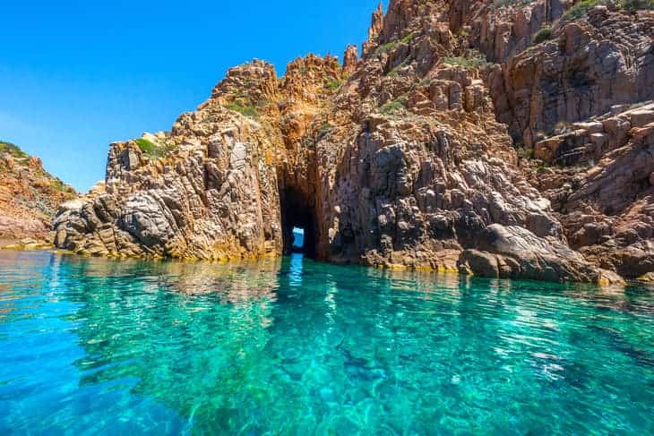 Una delle cose da vedere è il mare! perché andare in corsica