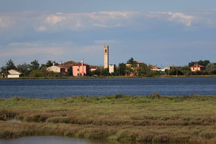 La laguna veneta: paesaggi naturali bellissimi laguna di Venezia ciclabile