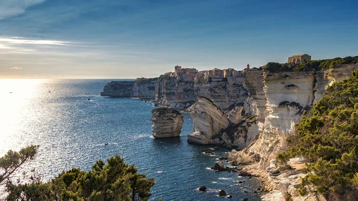 Al sud dell'Isola a poca distanza dalla Sardegna cosa vedere in corsica