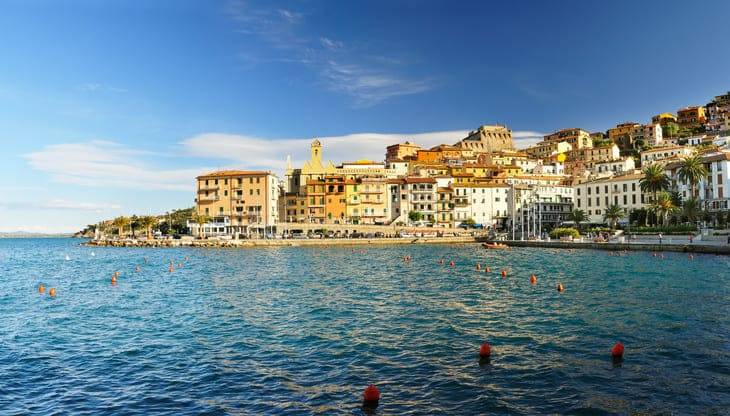 Villa Cala Piccola, è la casa di Raffaella Carrà all'Argentario raffaella carrà dove casa