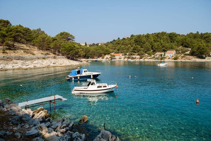 lussino isola delfini croazia spiagge