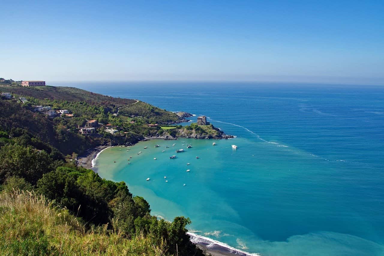 treno frecciarossa mare calabria