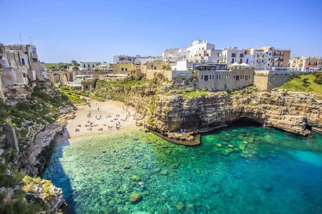 polignano tappa del cammino dei due mari