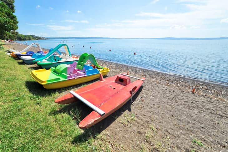 dove fare il bagno nel lazio laghi