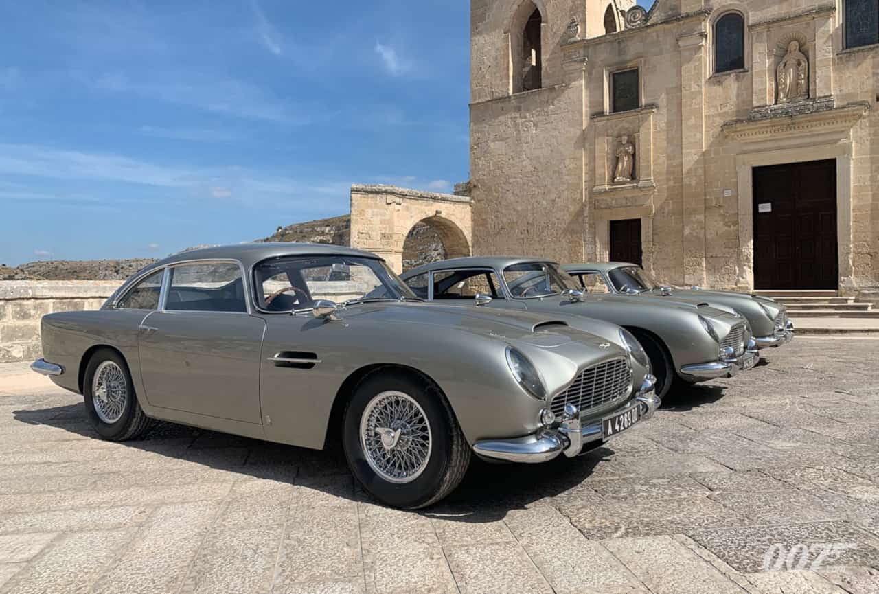 james bond matera sala