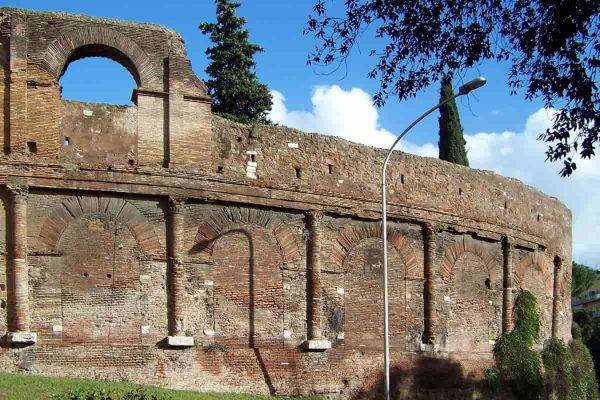 Santa Croce in Gerusalemme visita