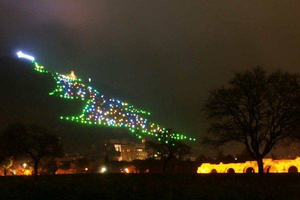 L'albero di Natale più grande del mondo a Gubbio