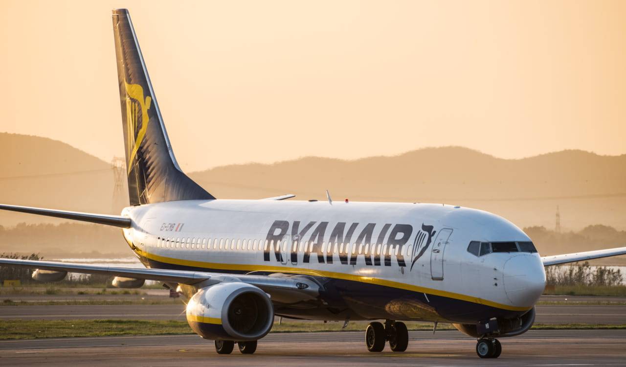 ryanair aumenta collegamenti cagliari