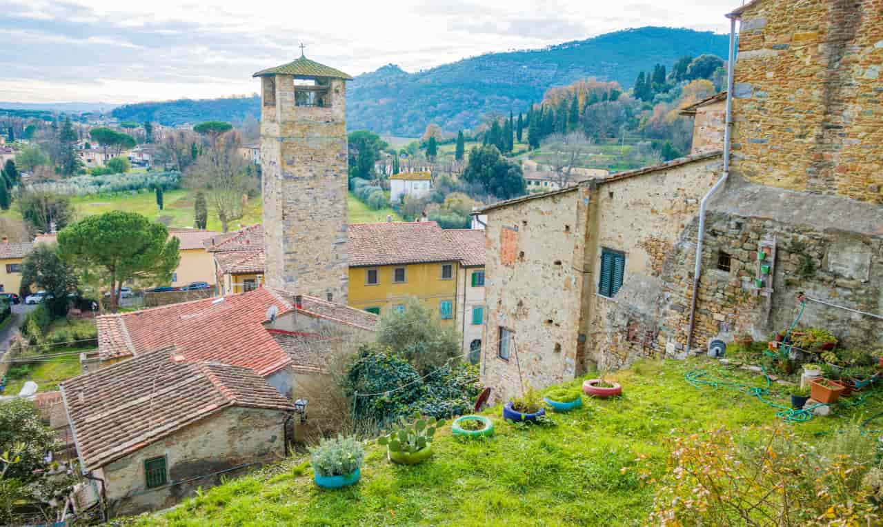 bandiera arancione touring borghi