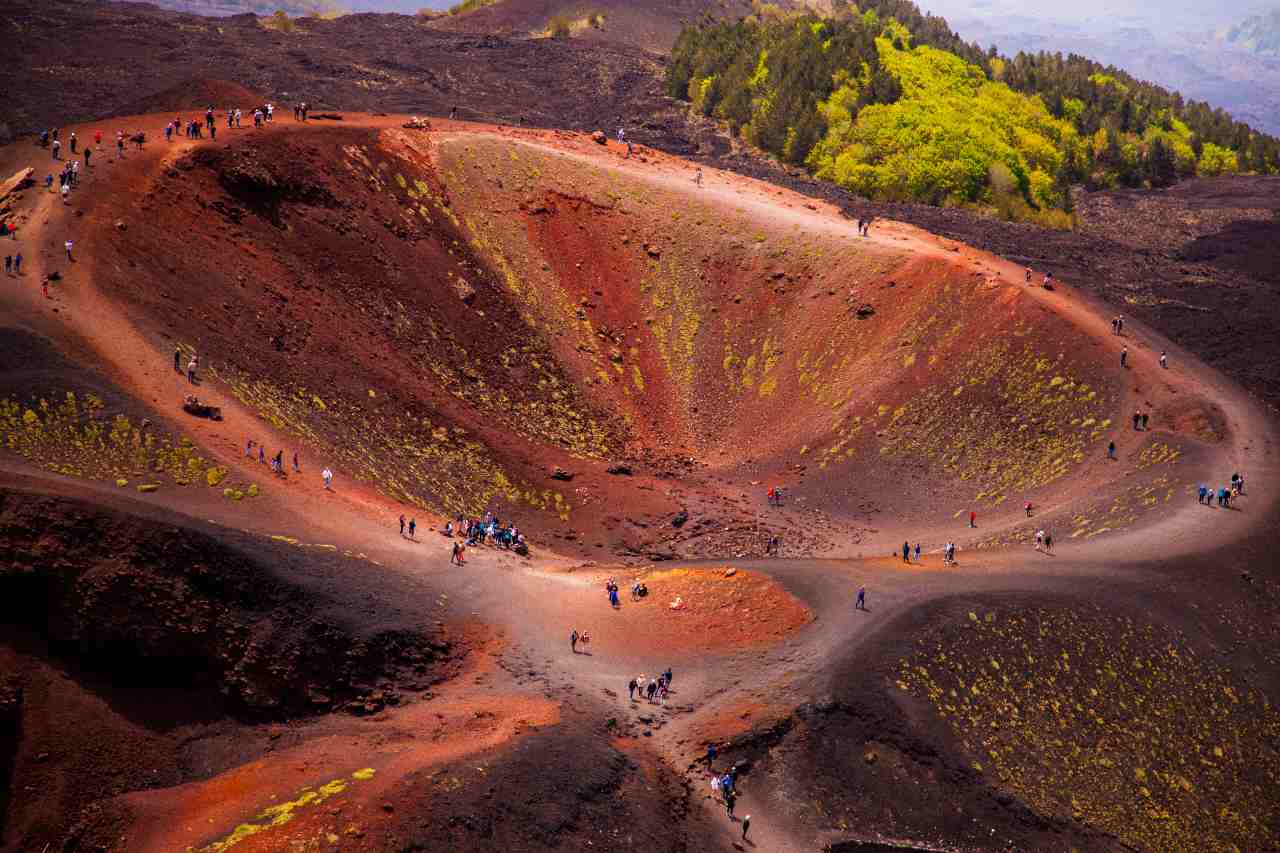 Esplorare vulcani: questo è il più bello del mondo e si trova in Italia
