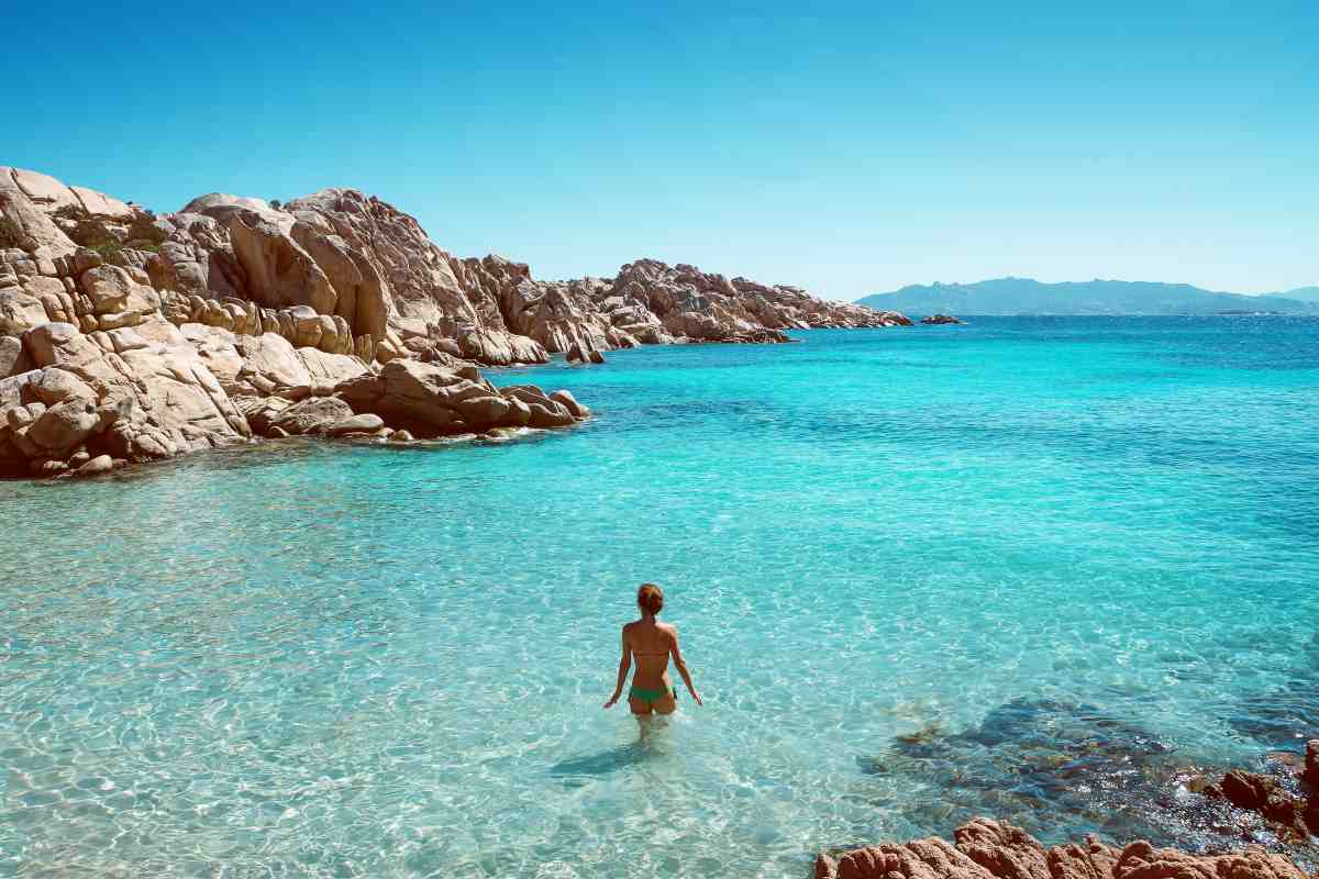 Cala Coticcio, una delle spiagge più belle d'Italia