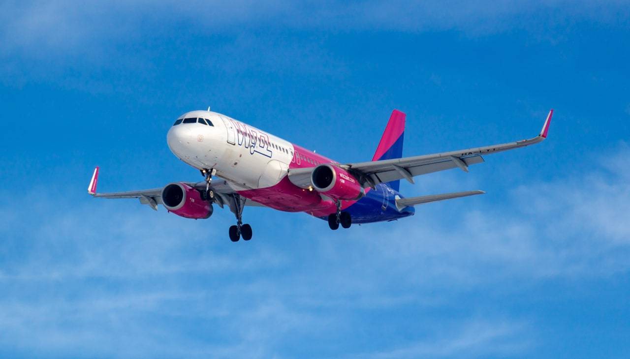 wizz air assume personale