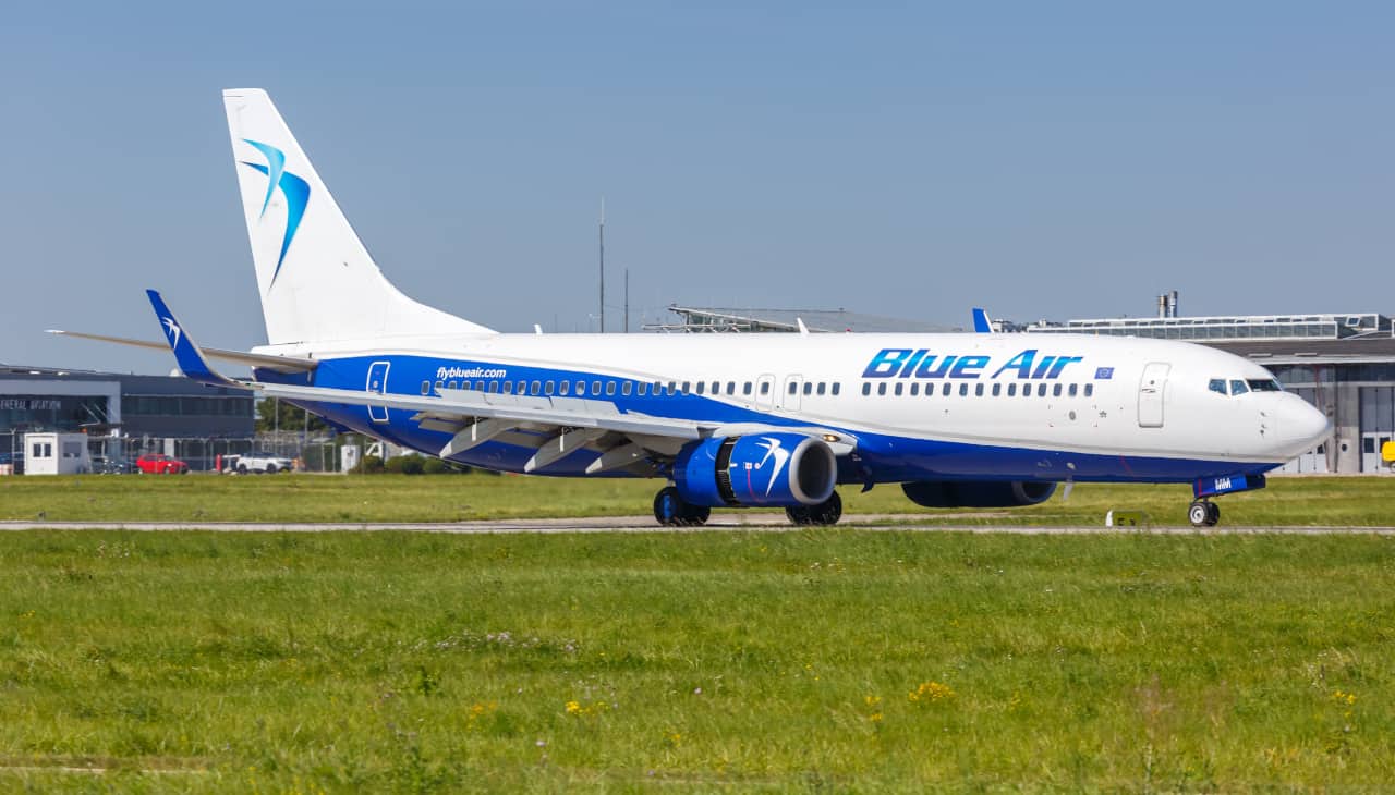 blue air sospende voli