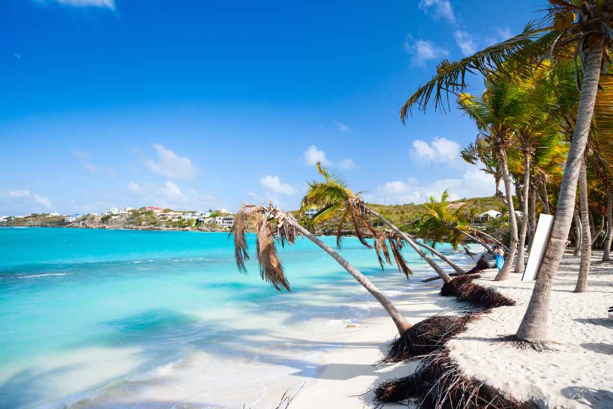 isola anguilla tampone turisti