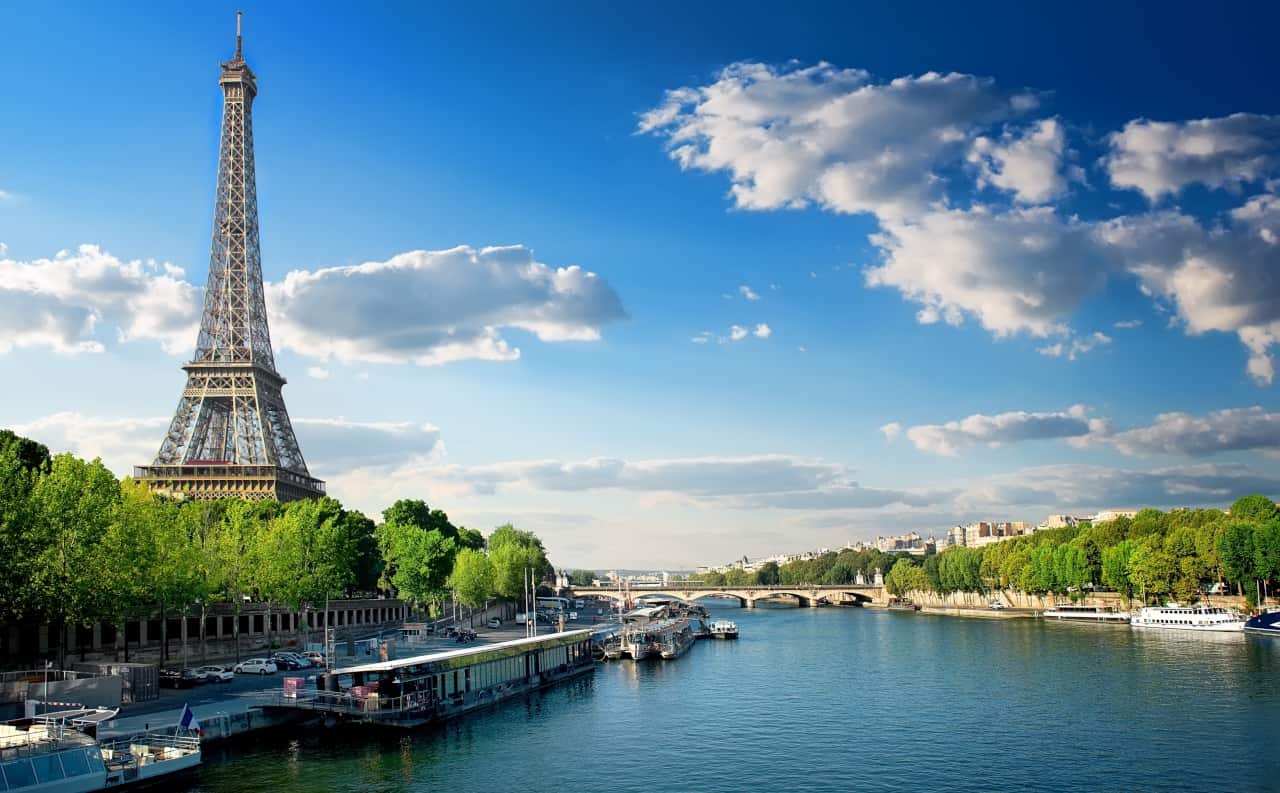 Anche la Francia dice addio al Green pass per i viaggiatori francia green pass viaggiatori