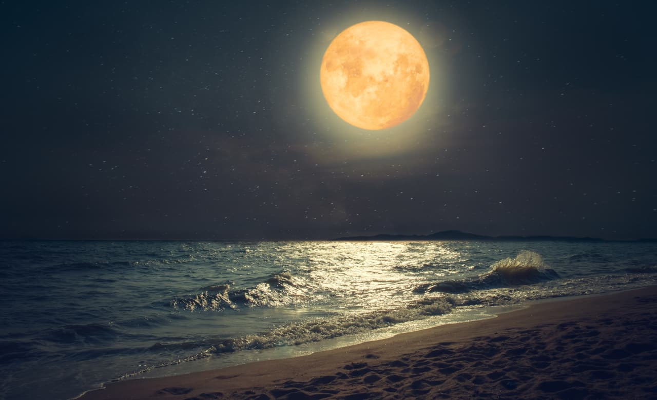 Evento nel cielo di luglio: la Superluna più bella del 2022 cielo luglio superluna