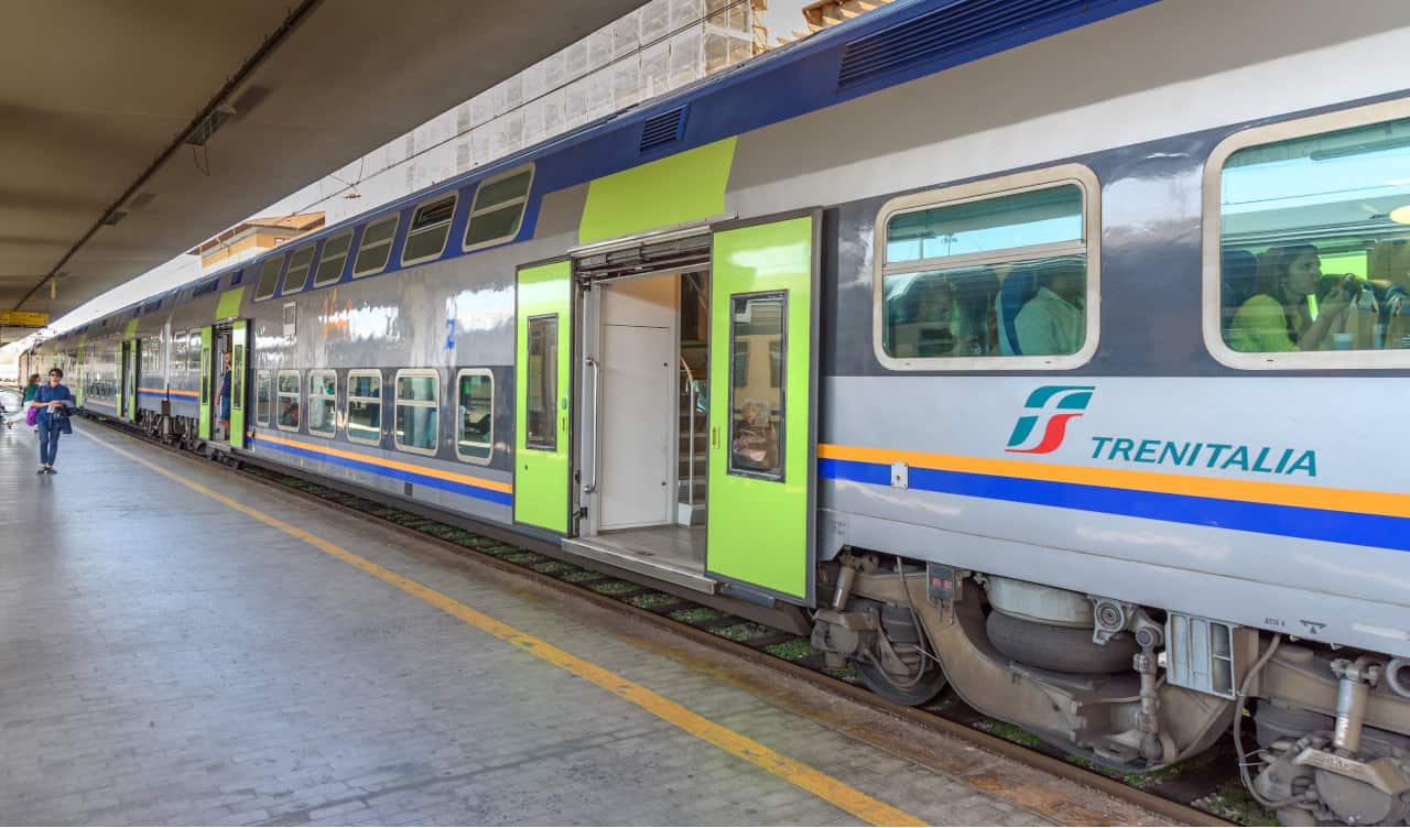 In Lazio autobus e treni regionali gratis per i giovani sotto i 25 anni lazio autobus treni gratis giovani