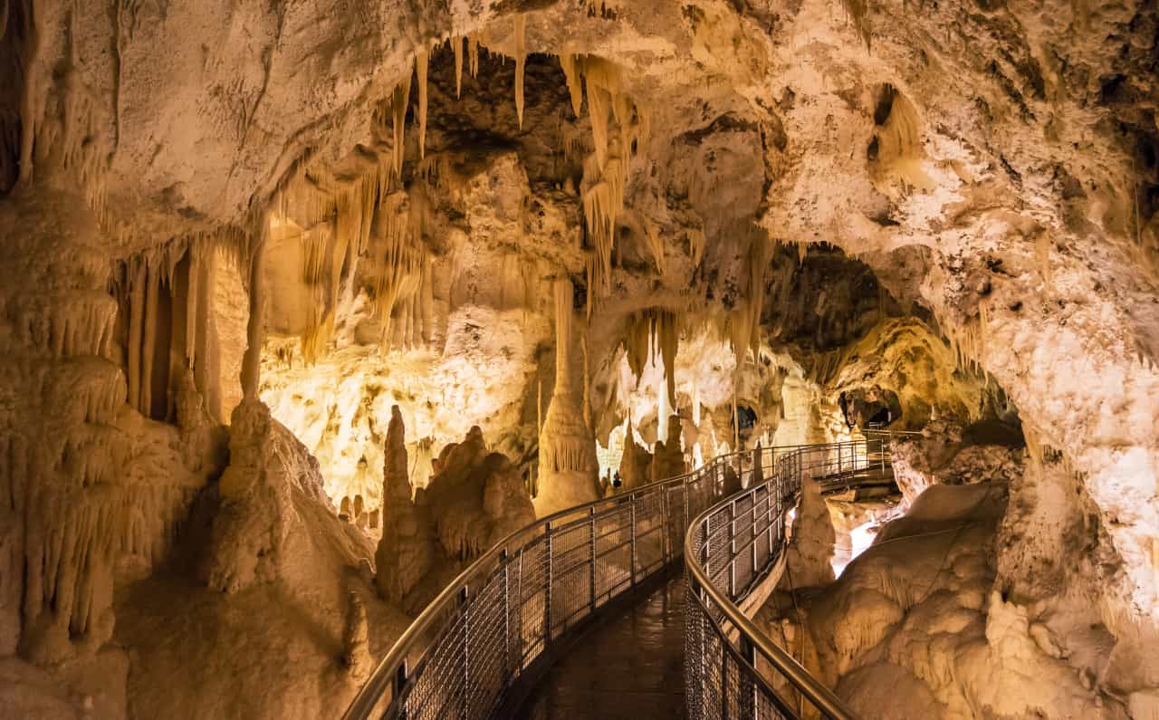 Sconto alle Grotte di Frasassi per chi viaggia con Trenitalia sconto grotte frasassi trenitalia