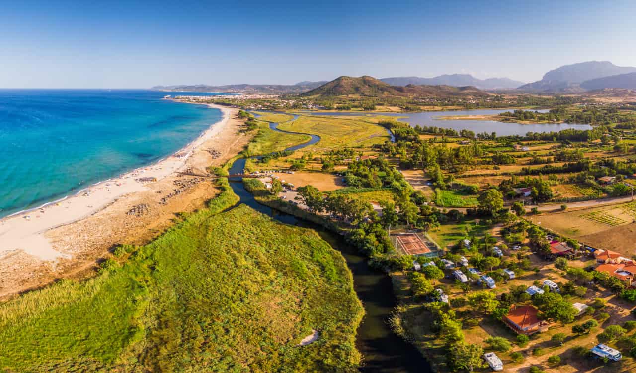 Il mare di Posada è il più bello d'Italia, la guida con le informazioni mare posada bello italia