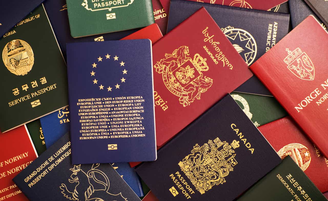 I passaporti più potenti al mondo nel 2022, per viaggiare senza visto passaporti potenti mondo 2022