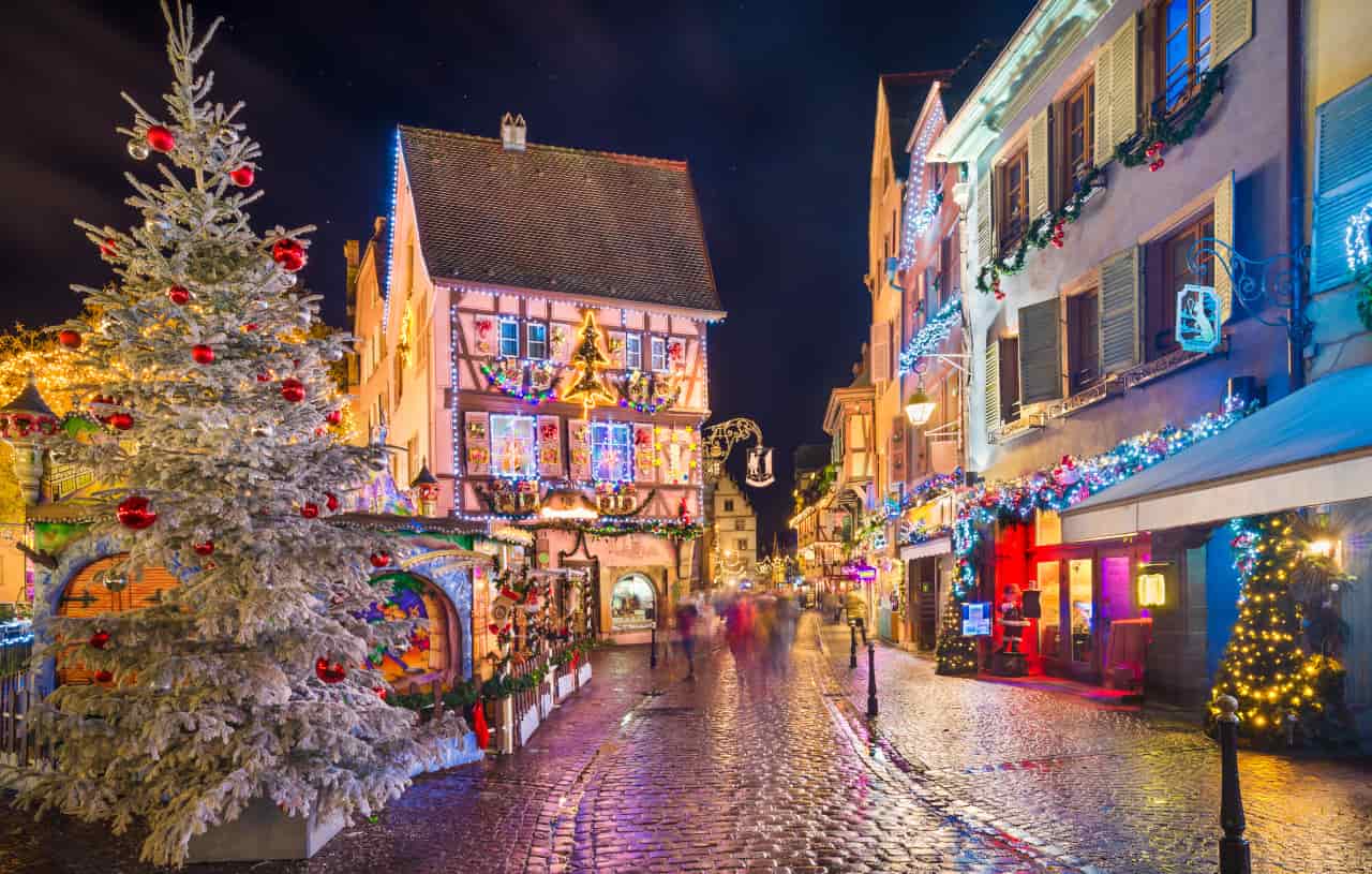 Quando conviene andare a vedere le città addobbate per Natale città natale