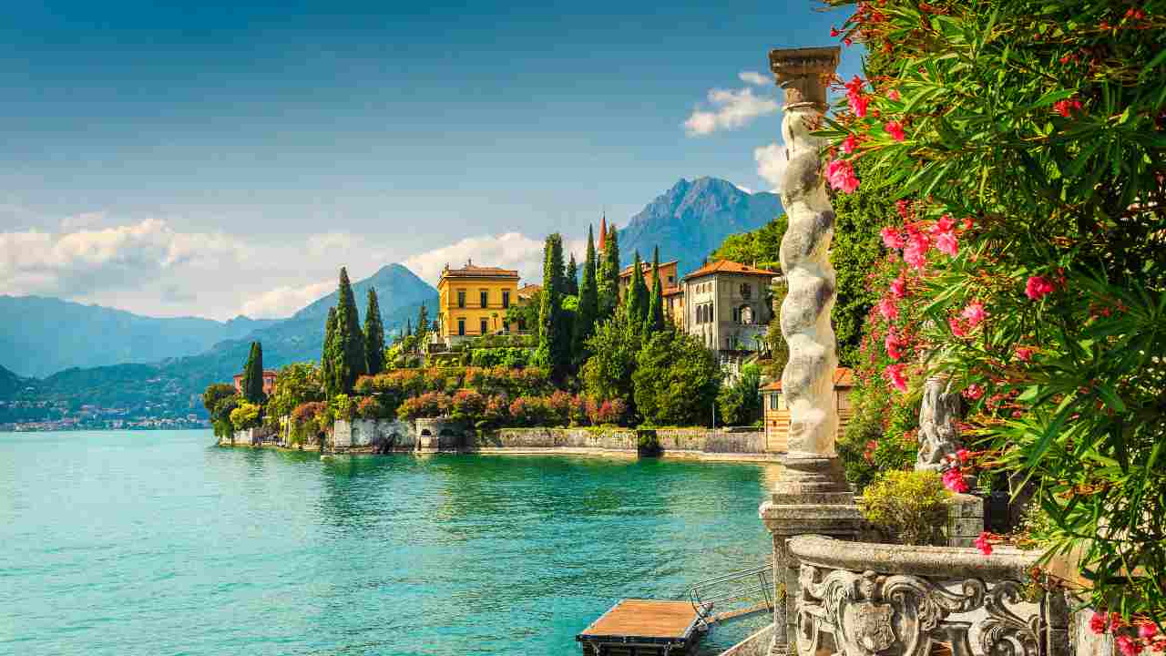 Vista del Lago di Como, la meta top dove comprare casa per le vacanze